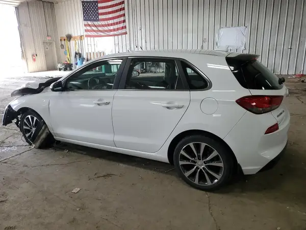 KMHH35LE3JU068703 2018 HYUNDAI ELANTRA - Image 2