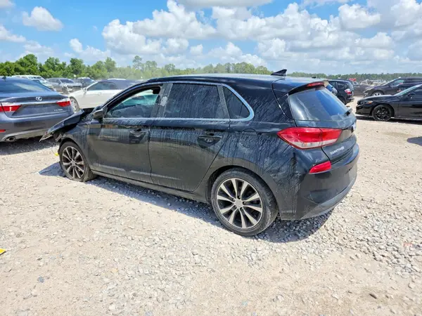 KMHH35LE3JU069186 2018 HYUNDAI ELANTRA - Image 2