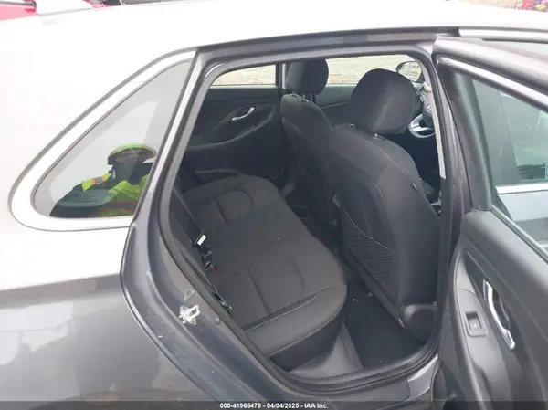 KMHH35LE3JU078597 2018 HYUNDAI ELANTRA - Image 8
