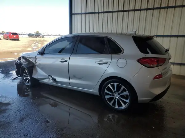 KMHH35LE3KU098172 2019 HYUNDAI ELANTRA - Image 2