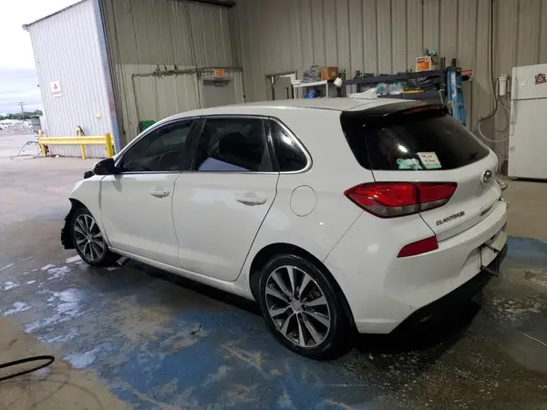 KMHH35LE3KU107100 2019 HYUNDAI ELANTRA - Image 2