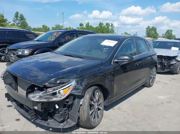 KMHH35LE3LU124867 2020 HYUNDAI ELANTRA - Image 2