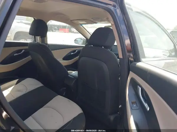 KMHH35LE3LU124867 2020 HYUNDAI ELANTRA - Image 8