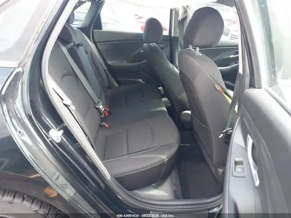 KMHH35LE4JU018182 2018 HYUNDAI ELANTRA - Image 8