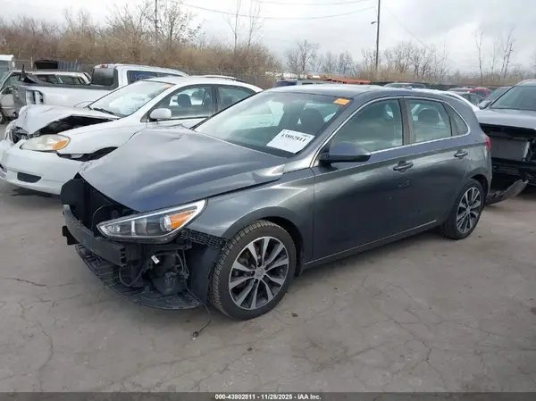 KMHH35LE4JU023897 2018 HYUNDAI ELANTRA - Image 2