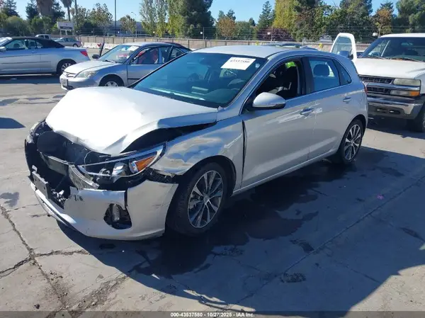 KMHH35LE4JU025407 2018 HYUNDAI ELANTRA - Image 2