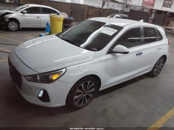 KMHH35LE4JU026623 2018 HYUNDAI ELANTRA - Image 2