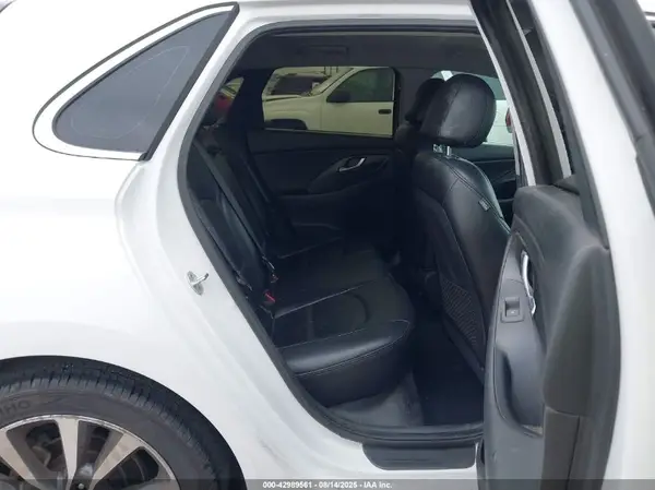 KMHH35LE4JU031451 2018 HYUNDAI ELANTRA - Image 8