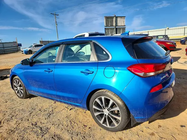 KMHH35LE4JU031708 2018 HYUNDAI ELANTRA - Image 2