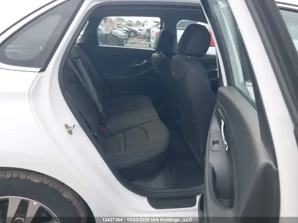 KMHH35LE4JU042997 2018 HYUNDAI ELANTRA - Image 8