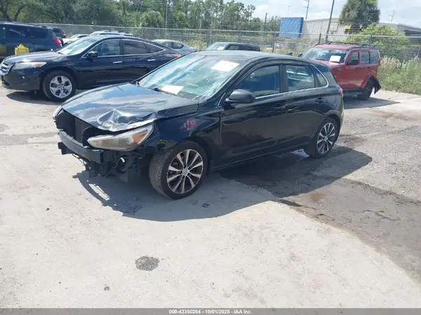 KMHH35LE4JU070279 2018 HYUNDAI ELANTRA - Image 2
