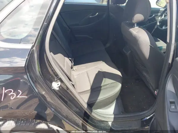 KMHH35LE4JU070279 2018 HYUNDAI ELANTRA - Image 8