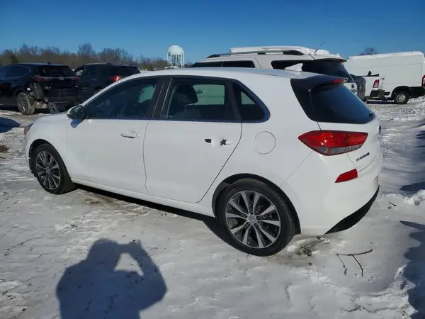 KMHH35LE4JU074672 2018 HYUNDAI ELANTRA - Image 2