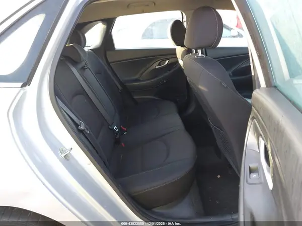 KMHH35LE4KU089321 2019 HYUNDAI ELANTRA - Image 8
