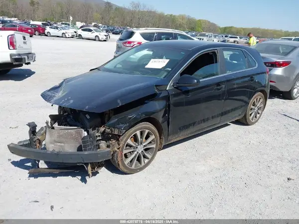 KMHH35LE4KU102259 2019 HYUNDAI ELANTRA - Image 2