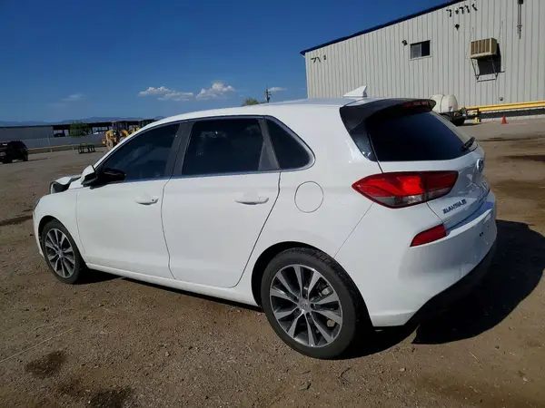 KMHH35LE4KU102715 2019 HYUNDAI ELANTRA - Image 2