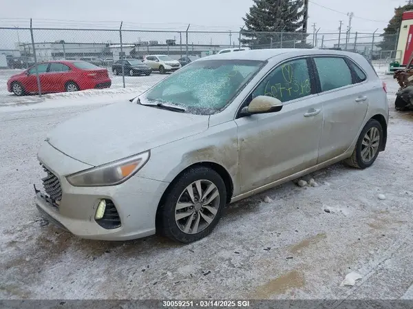 KMHH35LE4KU106005 2019 HYUNDAI ELANTRA - Image 2