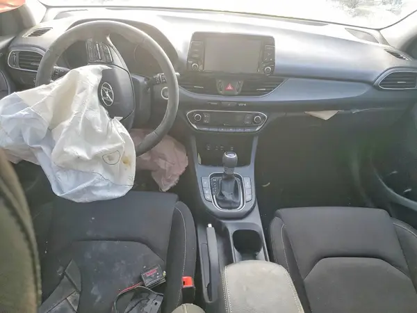 KMHH35LE5JU007188 2018 HYUNDAI ELANTRA - Image 8