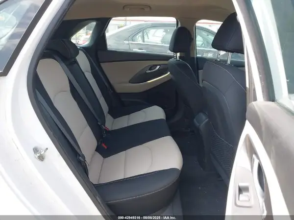 KMHH35LE5JU009796 2018 HYUNDAI ELANTRA - Image 8