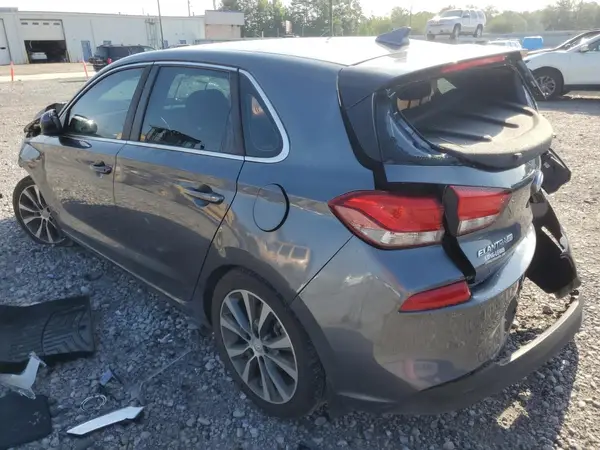 KMHH35LE5JU015467 2018 HYUNDAI ELANTRA - Image 2