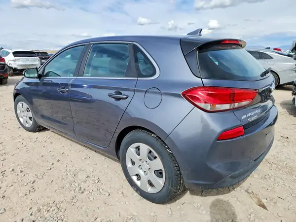 KMHH35LE5JU024413 2018 HYUNDAI ELANTRA - Image 2