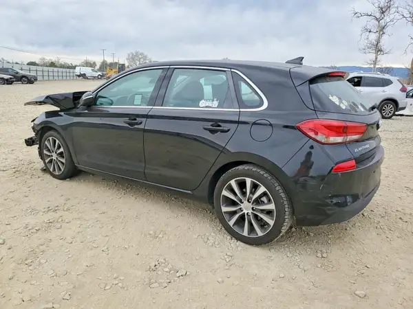 KMHH35LE5JU030146 2018 HYUNDAI ELANTRA - Image 2