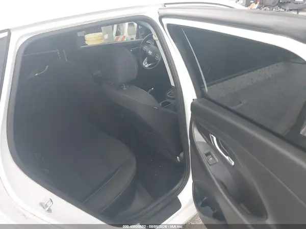KMHH35LE5JU032981 2018 HYUNDAI ELANTRA - Image 8