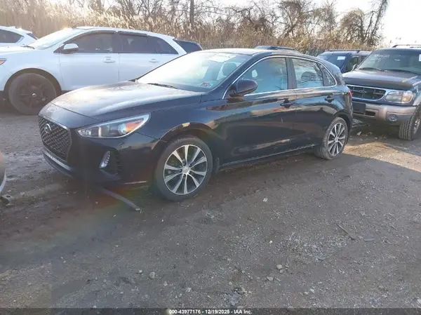 KMHH35LE5JU040465 2018 HYUNDAI ELANTRA - Image 2