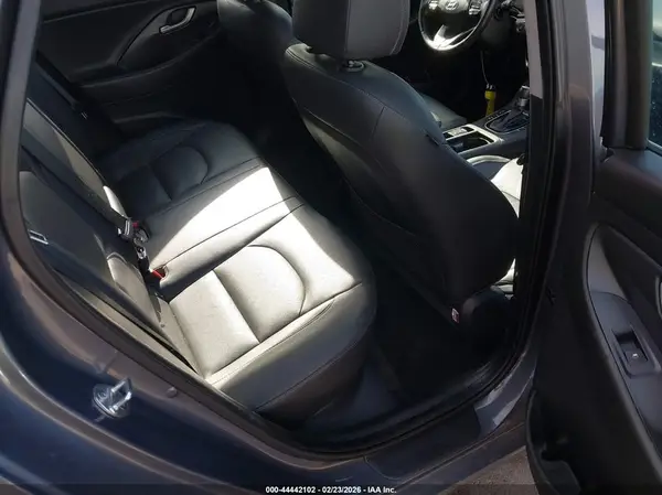 KMHH35LE5JU040689 2018 HYUNDAI ELANTRA - Image 8