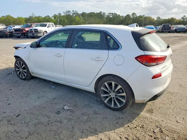 KMHH35LE5JU055127 2018 HYUNDAI ELANTRA - Image 2
