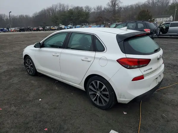 KMHH35LE5JU067004 2018 HYUNDAI ELANTRA - Image 2