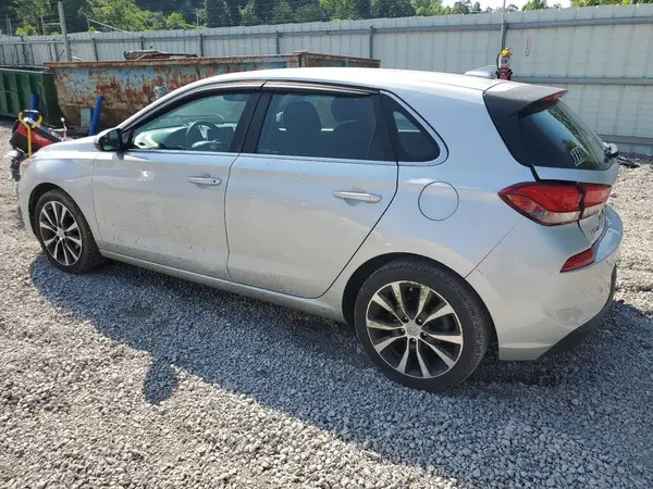 KMHH35LE5JU068685 2018 HYUNDAI ELANTRA - Image 2