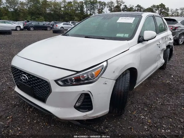 KMHH35LE5JU076639 2018 HYUNDAI ELANTRA - Image 2