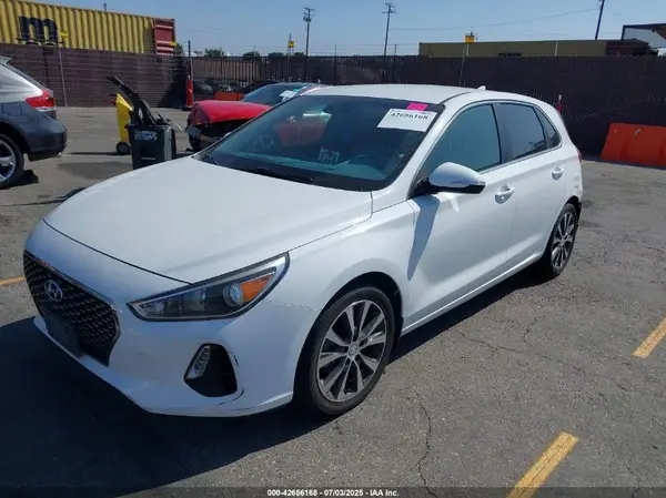 KMHH35LE5JU076706 2018 HYUNDAI ELANTRA - Image 2
