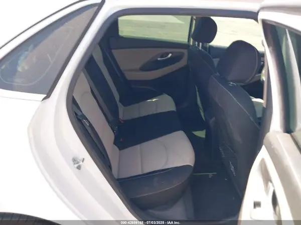 KMHH35LE5JU076706 2018 HYUNDAI ELANTRA - Image 8