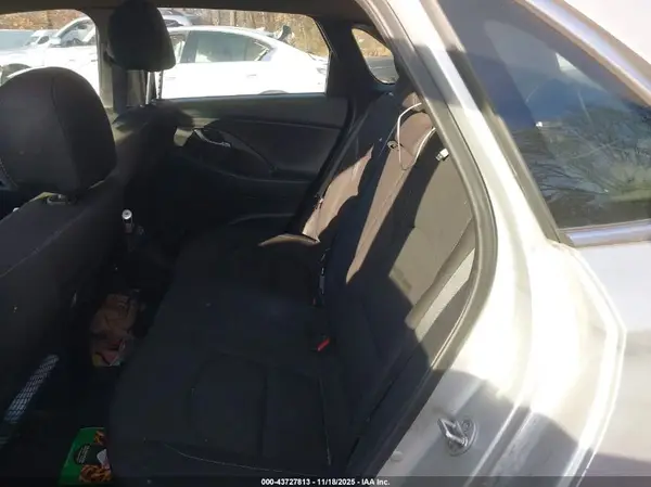 KMHH35LE5JU078875 2018 HYUNDAI ELANTRA - Image 8