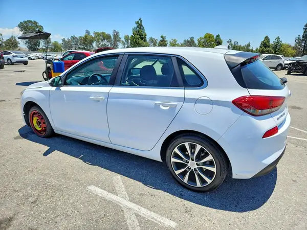 KMHH35LE5JU083350 2018 HYUNDAI ELANTRA - Image 2