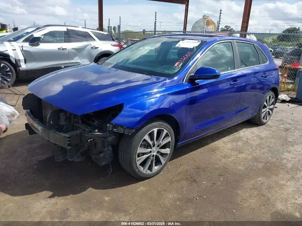 KMHH35LE5KU099629 2019 HYUNDAI ELANTRA - Image 2