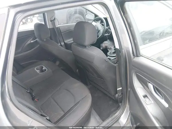 KMHH35LE5KU110662 2019 HYUNDAI ELANTRA - Image 8