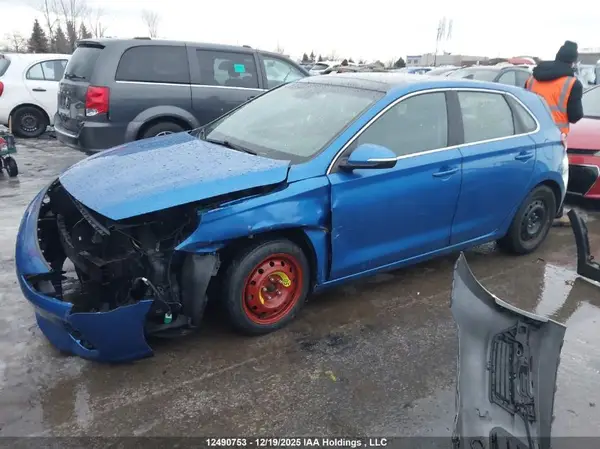 KMHH35LE6JU005806 2018 HYUNDAI ELANTRA - Image 2