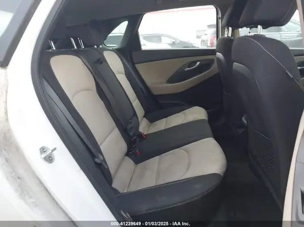 KMHH35LE6JU014585 2018 HYUNDAI ELANTRA - Image 8