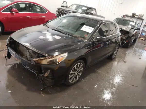 KMHH35LE6JU015798 2018 HYUNDAI ELANTRA - Image 2