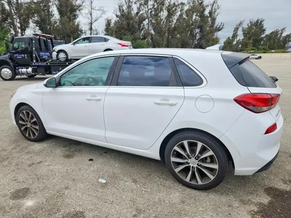 KMHH35LE6JU016899 2018 HYUNDAI ELANTRA - Image 2