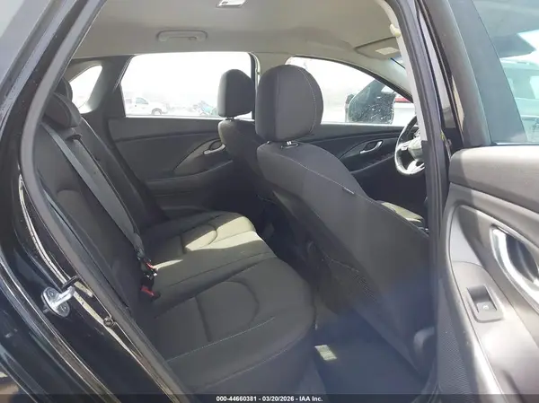KMHH35LE6JU036084 2018 HYUNDAI ELANTRA - Image 8