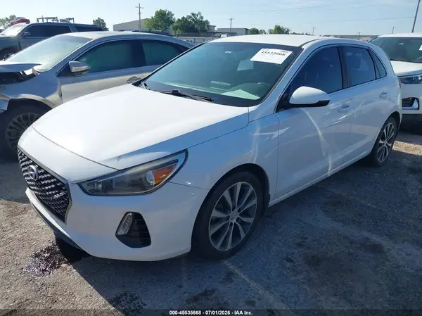 KMHH35LE6JU062863 2018 HYUNDAI ELANTRA - Image 2