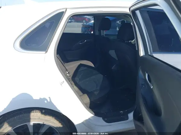 KMHH35LE6JU062863 2018 HYUNDAI ELANTRA - Image 8