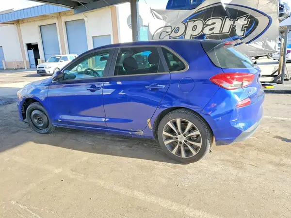 KMHH35LE6KU09300 2019 HYUNDAI ELANTRA - Image 2