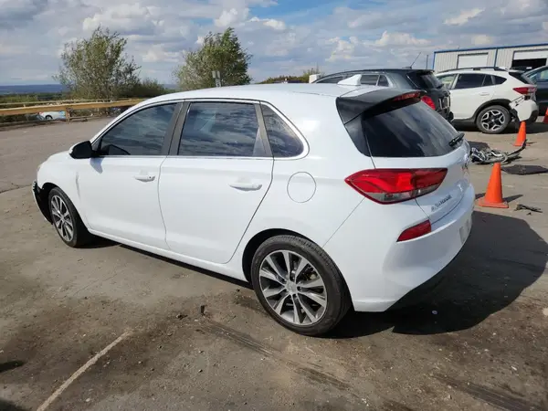 KMHH35LE6KU097551 2019 HYUNDAI ELANTRA - Image 2