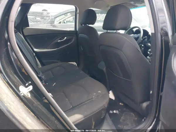 KMHH35LE6KU104062 2019 HYUNDAI ELANTRA - Image 8