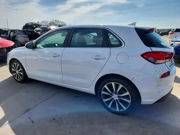 KMHH35LE6LU143025 2020 HYUNDAI ELANTRA - Image 2